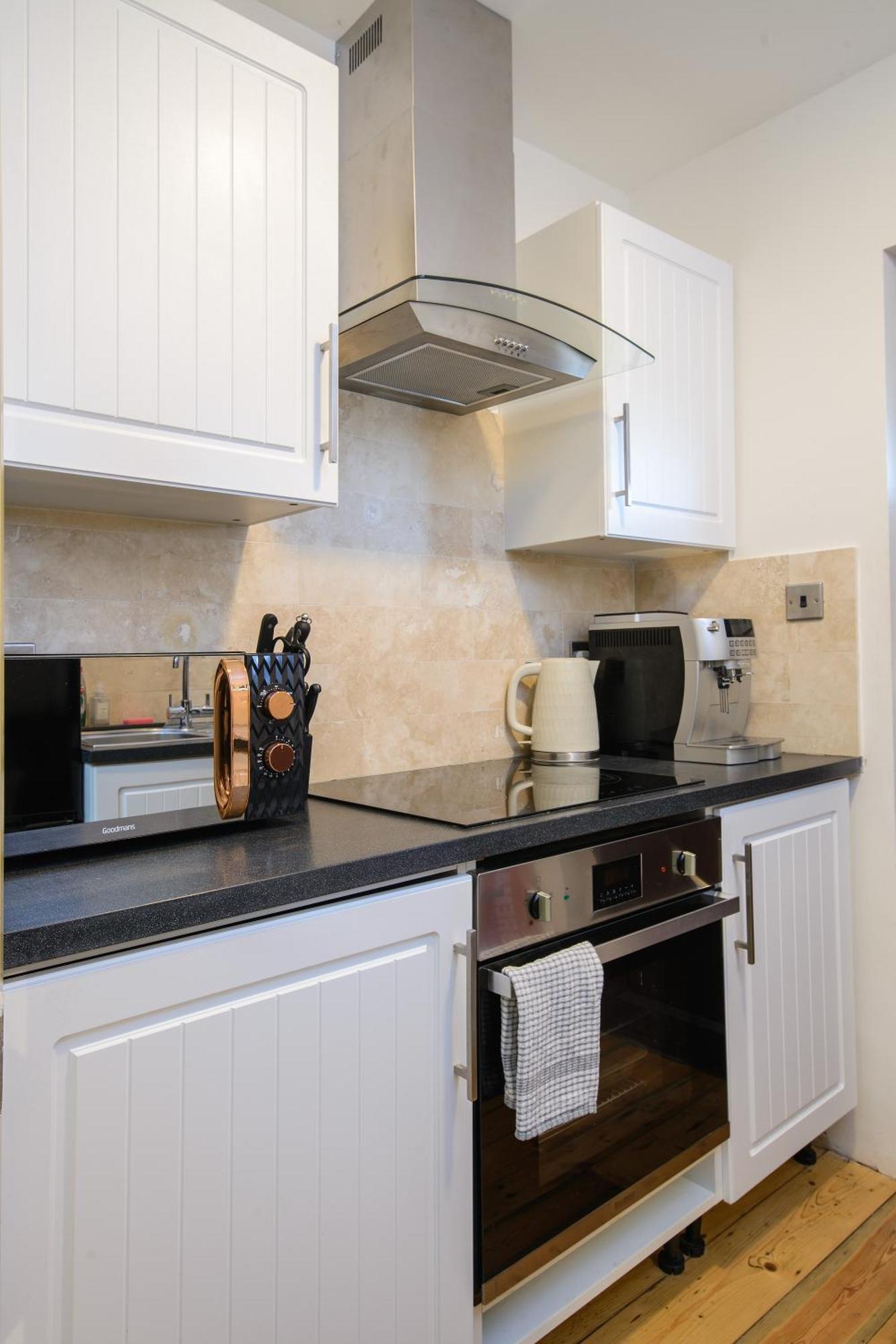 Deluxe 4 Or 5 Bed House With Hot Tub, Cinema Room Sleeps 15 Saffron Walden Ngoại thất bức ảnh